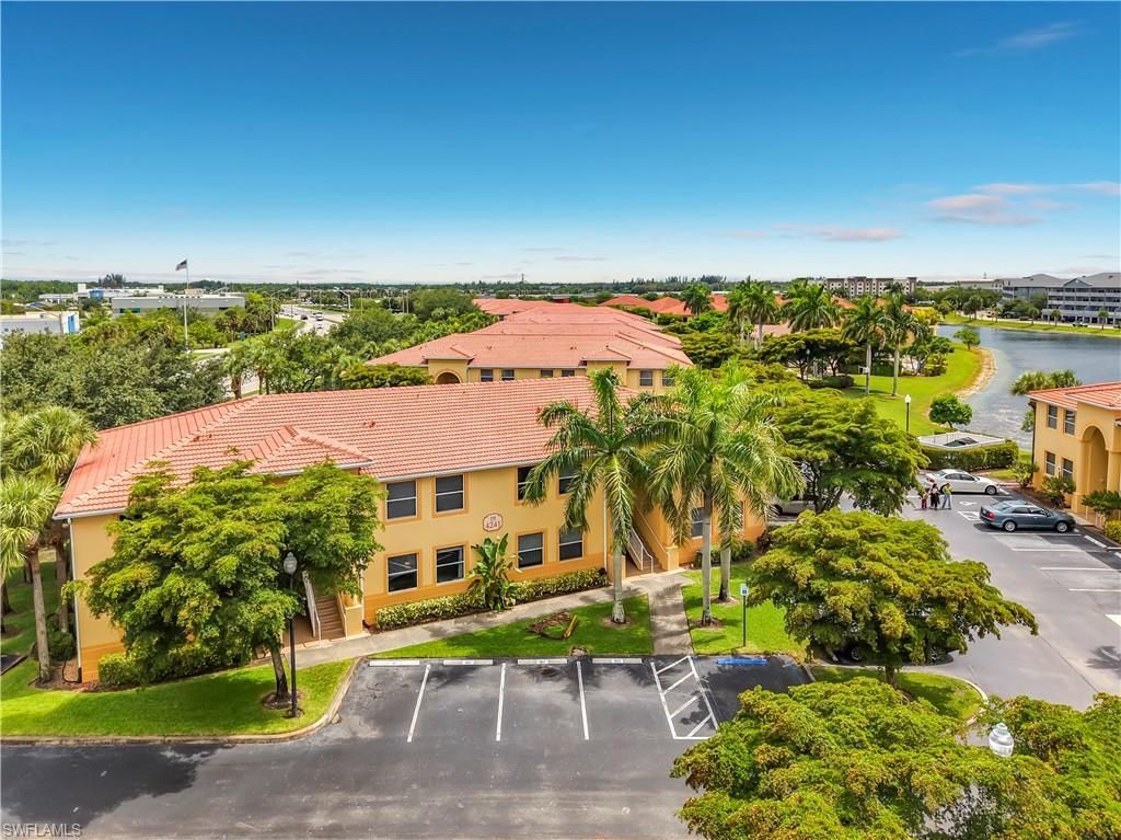 4241 Bellasol Cir, Unit 1923, Fort Myers, FL 33916 Photo