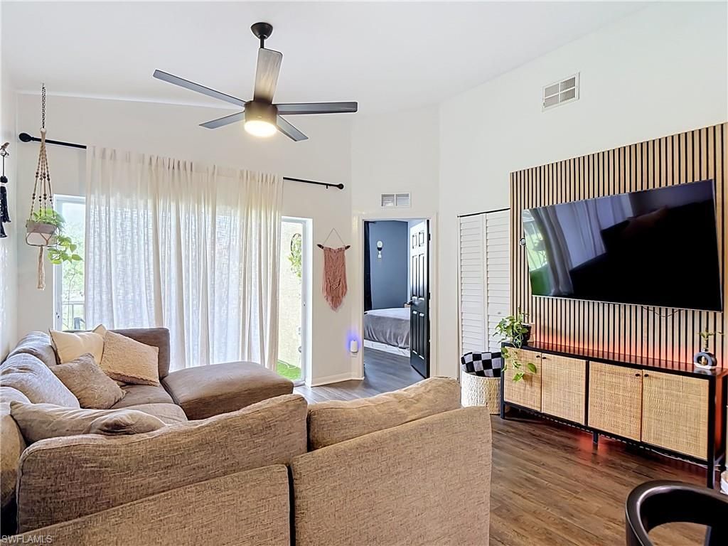 4241 Bellasol Cir, Unit 1923, Fort Myers, FL 33916 Photo