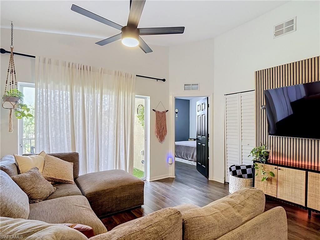 4241 Bellasol Cir, Unit 1923, Fort Myers, FL 33916 Photo