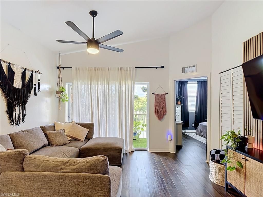 4241 Bellasol Cir, Unit 1923, Fort Myers, FL 33916 Photo