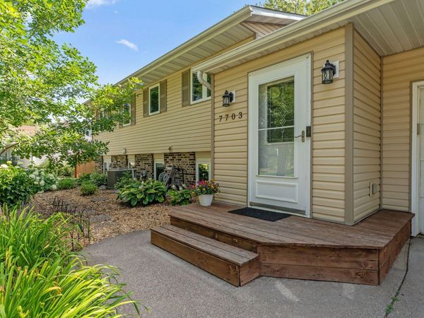 7703 Ivystone Avenue S, Cottage Grove, MN 55016