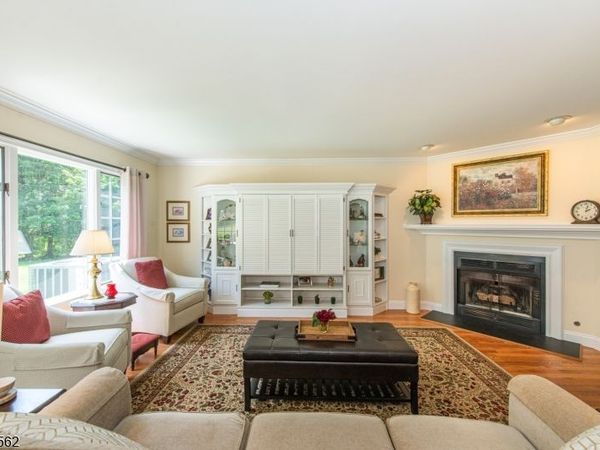 46 Village Dr, Montville, NJ 07045