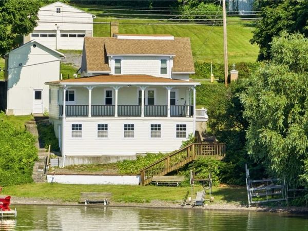 1811 W Lake Road, Penn Yan, NY 14527