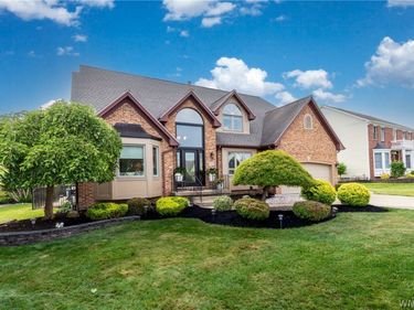 5521 Country Club Lane, Hamburg, NY 14075