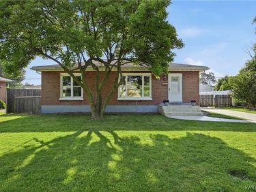 85 Emerson Drive, Buffalo, NY 14226