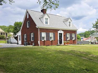 114 N Pike Street, Grafton, WV 26354