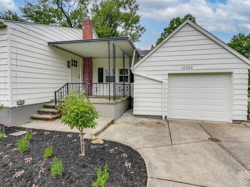 10306 Electric Boulevard, Northfield Village, OH 44067 Photo 4