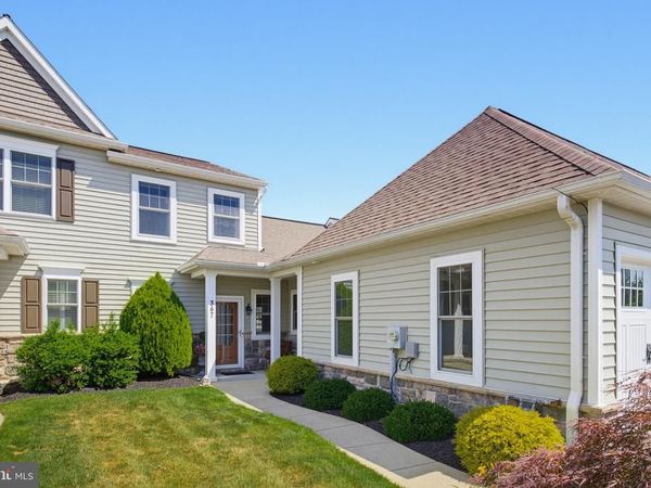 347 ENGLISH IVY DRIVE, LITITZ, PA 17543