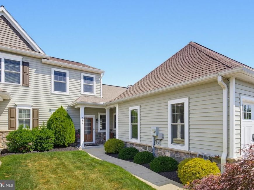 347 English Ivy Drive, Lititz, PA 17543 Main Photo