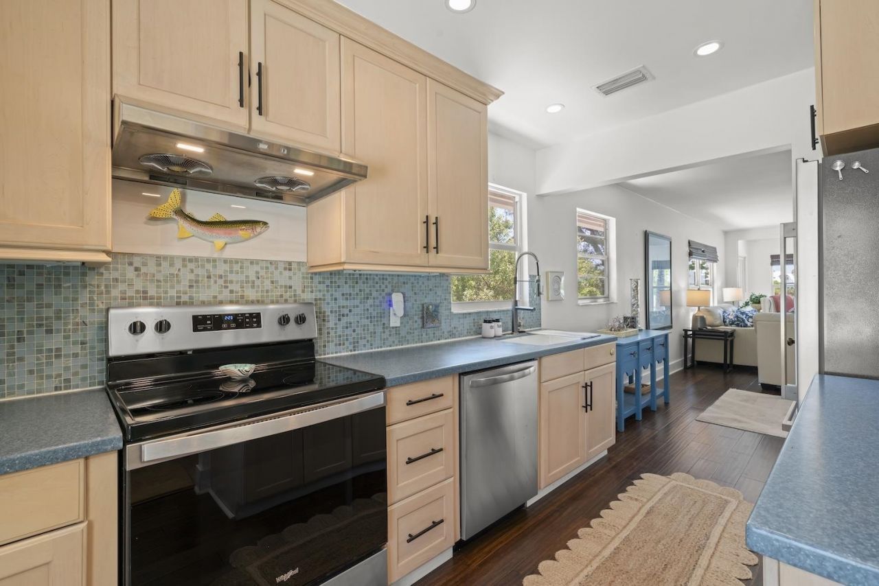 2539 Coconut Dr, Sanibel, FL 33957 Photo