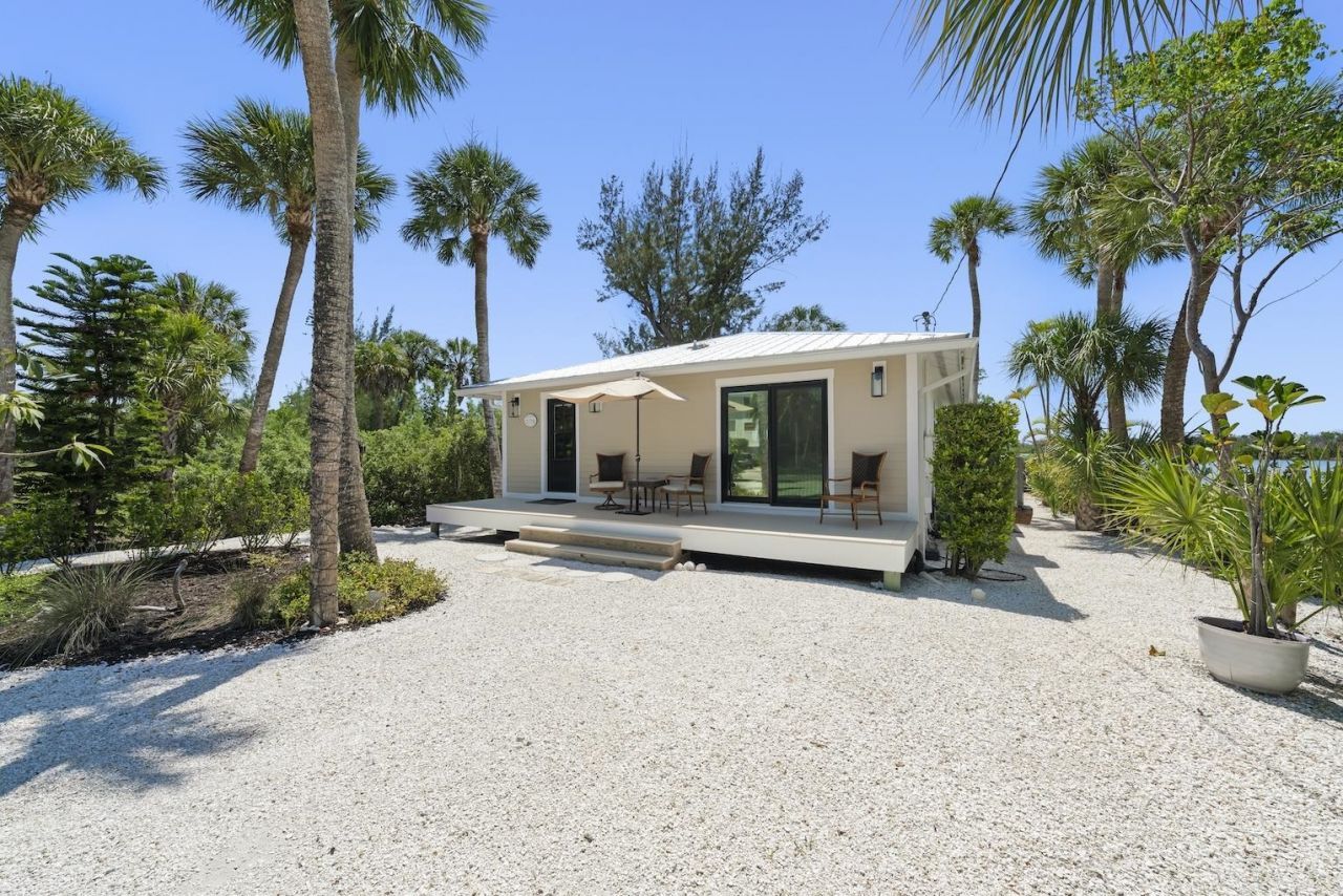 2539 Coconut Dr, Sanibel, FL 33957 Photo