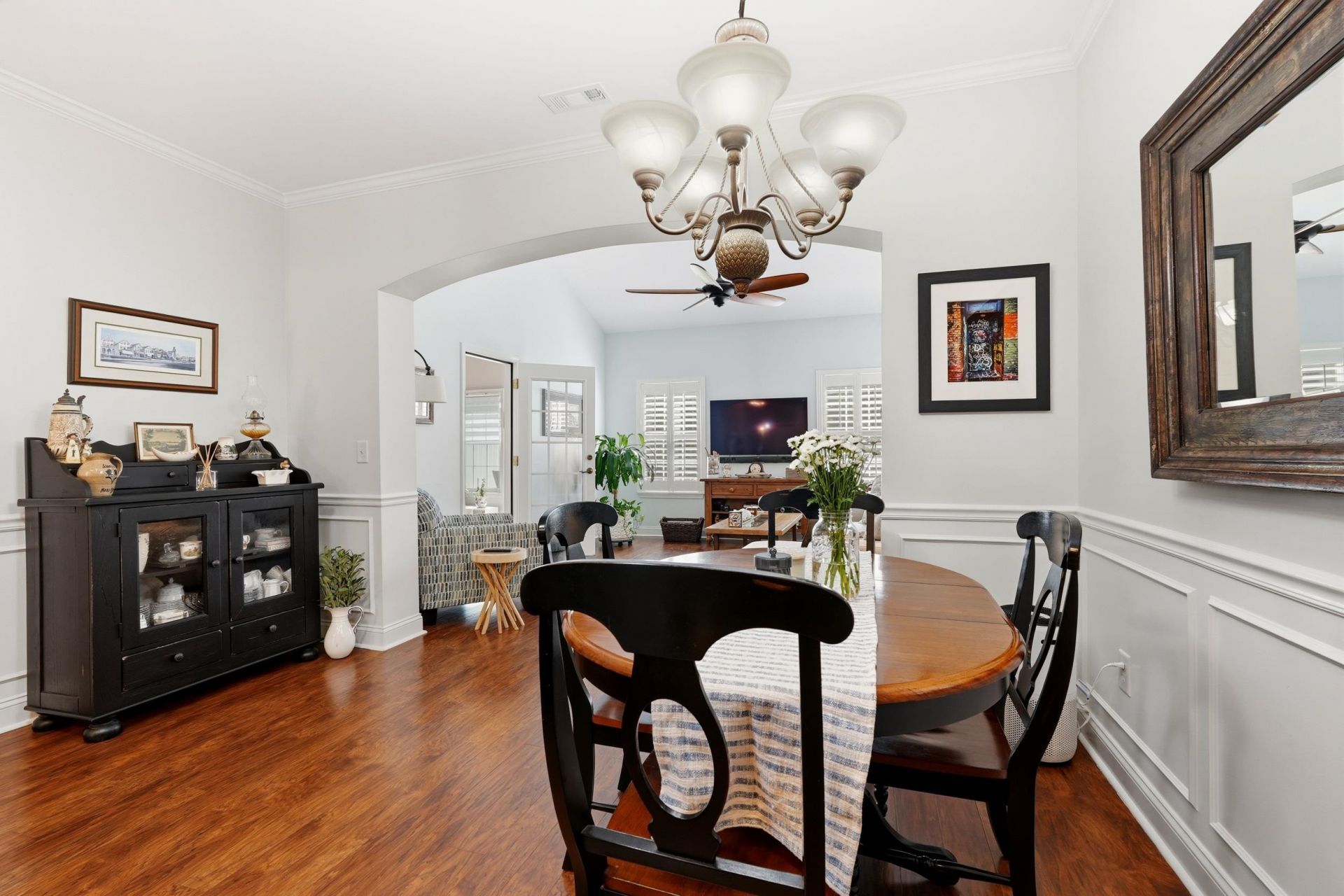 694 Botany Loop Photo 10
