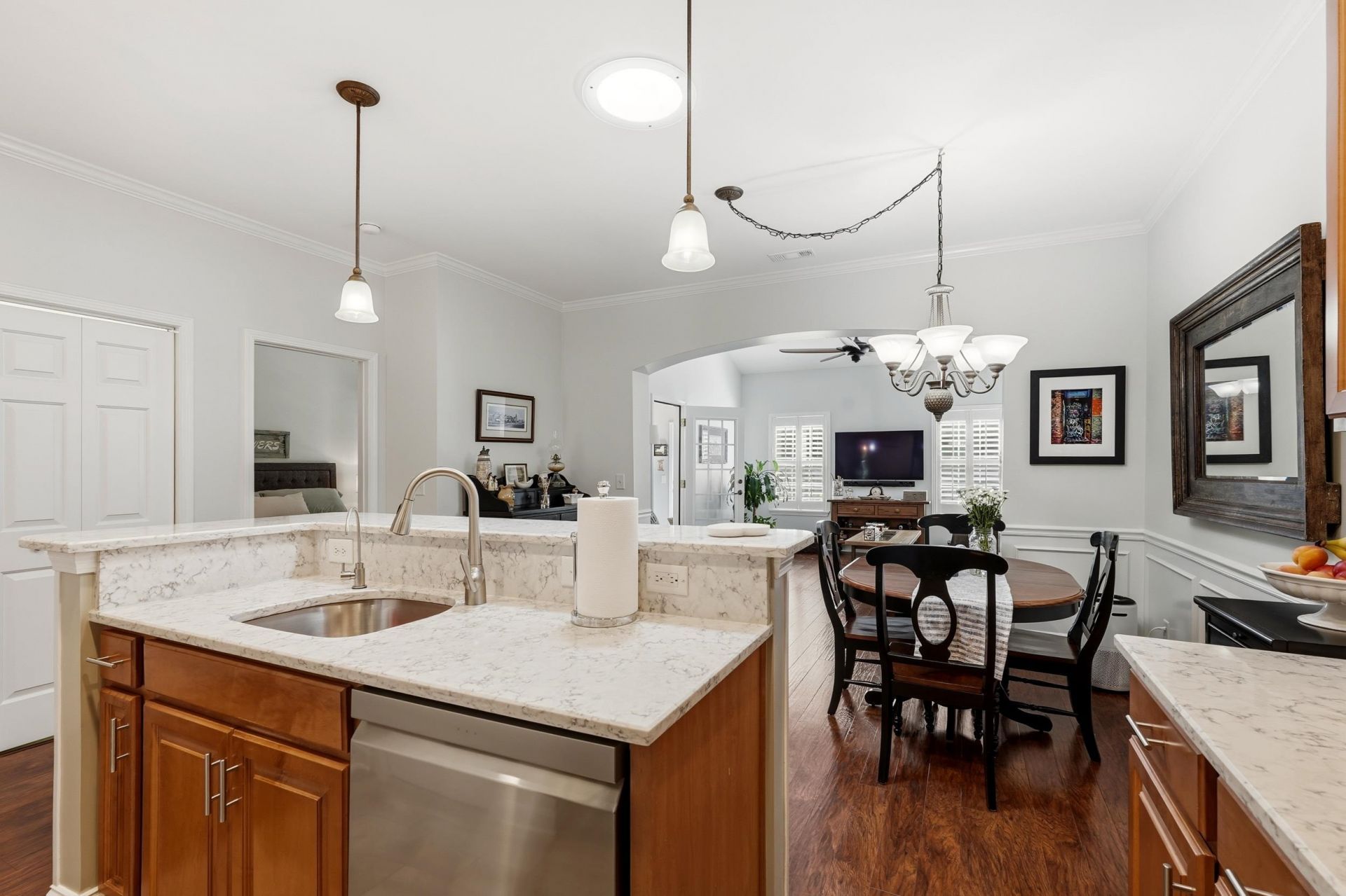 694 Botany Loop Photo 14
