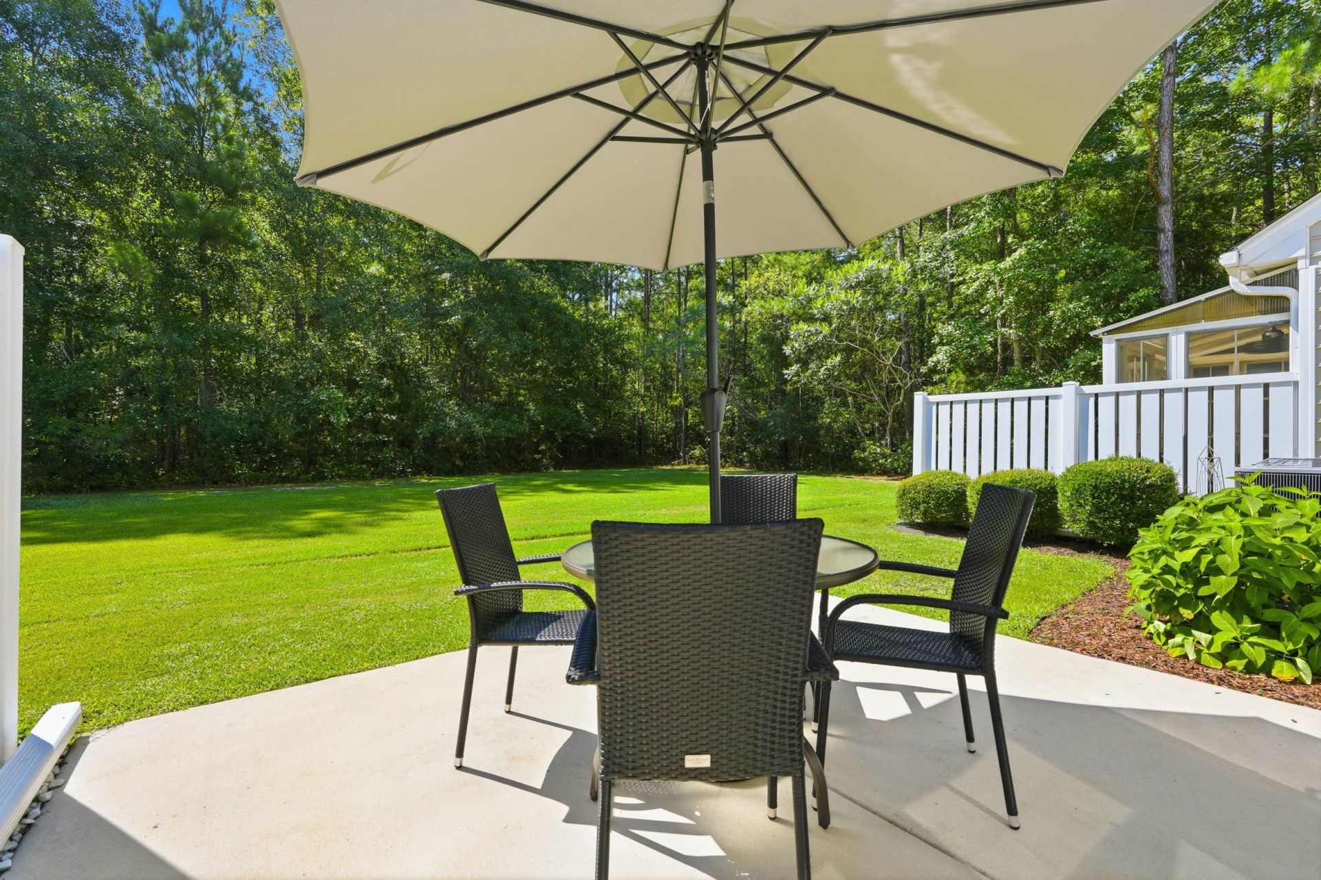 694 Botany Loop Photo 26