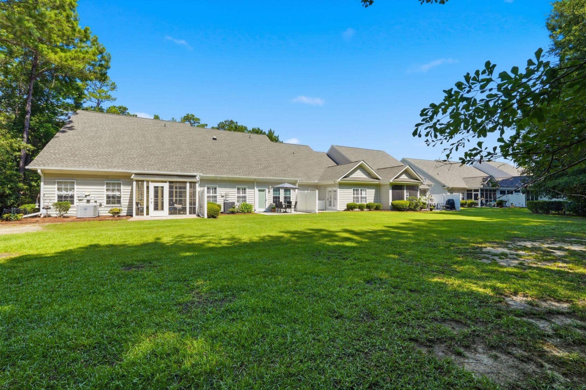 694 Botany Loop Photo 40