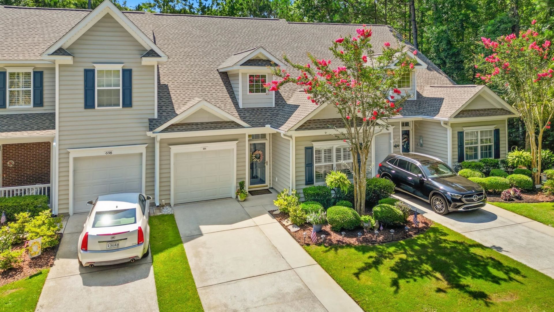 694 Botany Loop Photo 44