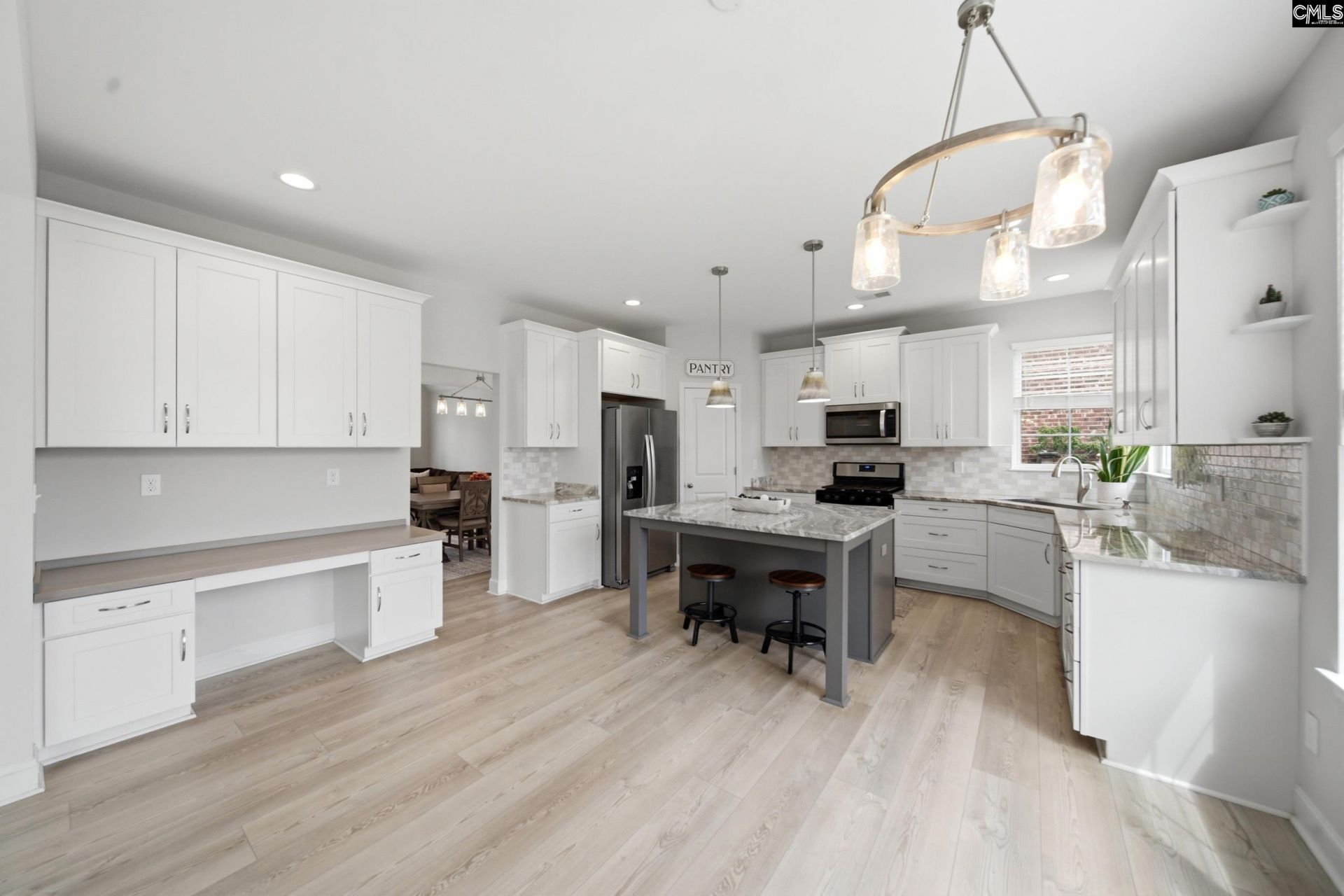 308 Pantigo Lane  Photo 13