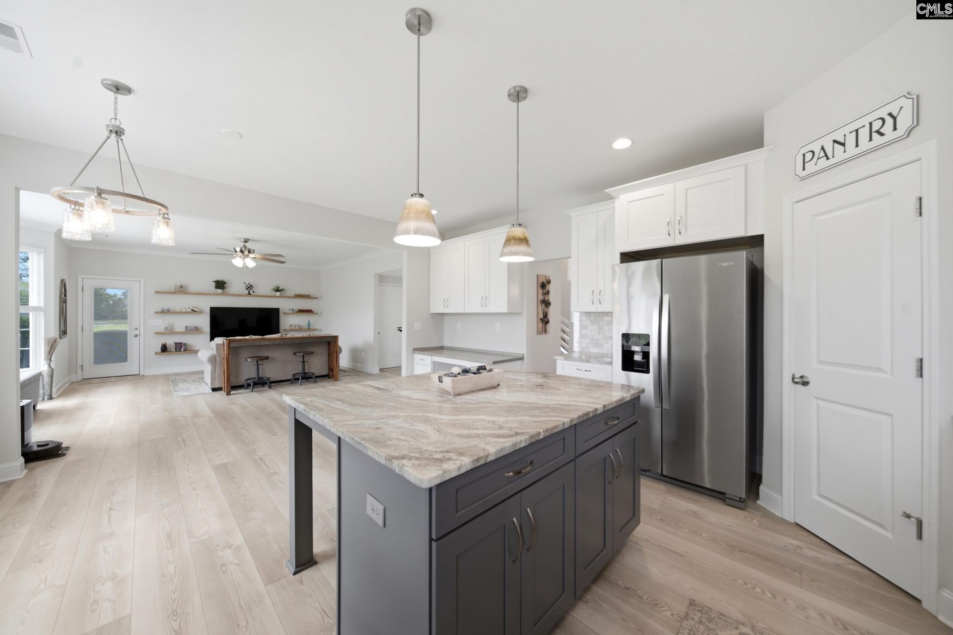 308 Pantigo Lane  Photo 14