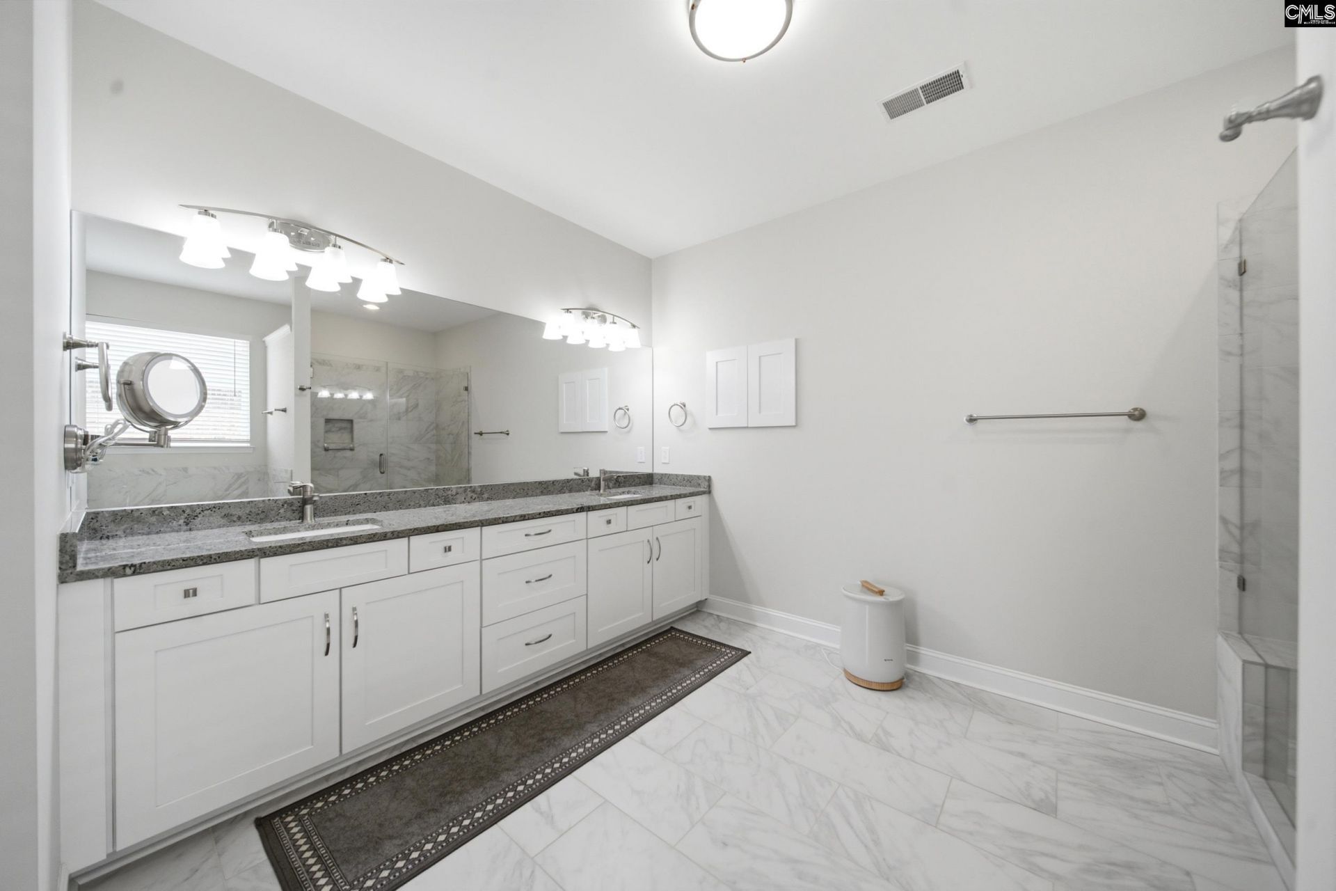 308 Pantigo Lane  Photo 23