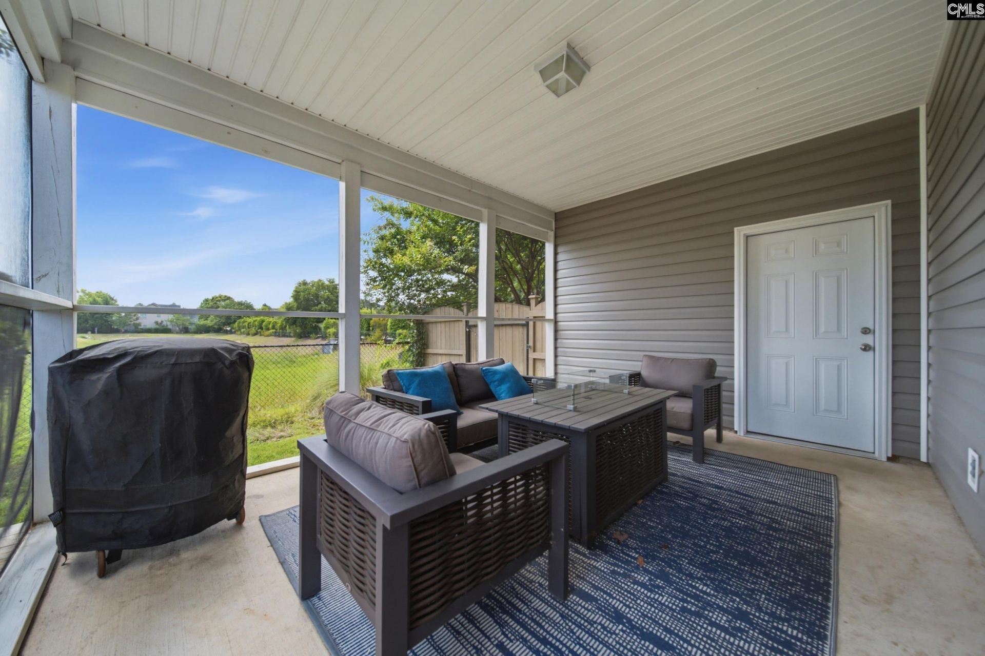 308 Pantigo Lane  Photo 25