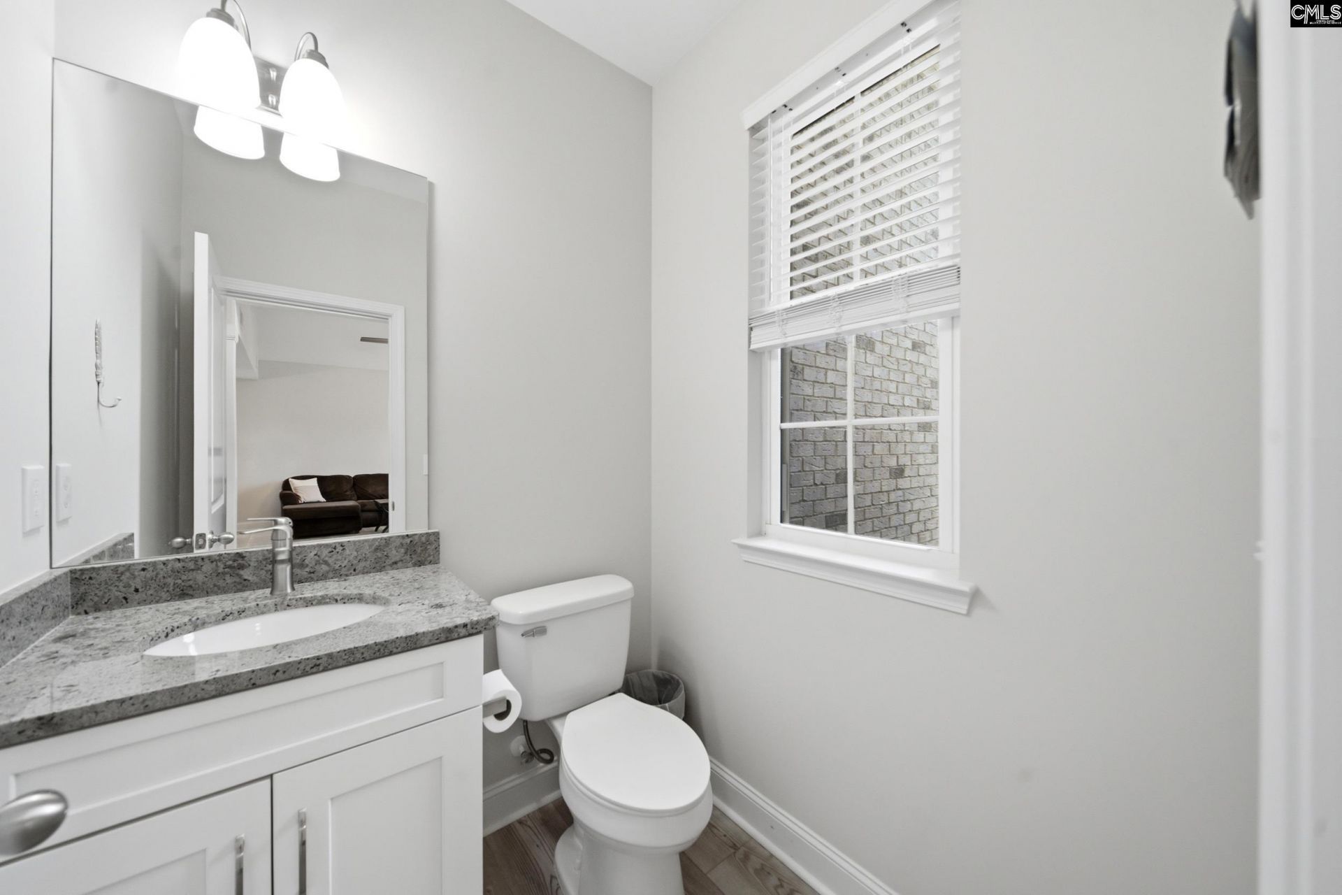 308 Pantigo Lane  Photo 5