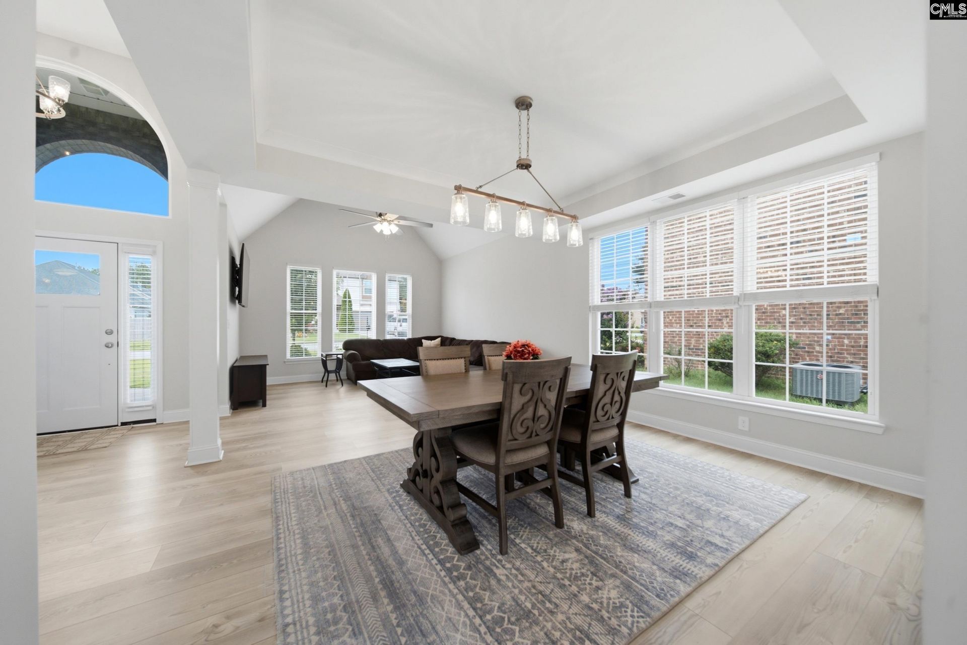 308 Pantigo Lane  Photo 8