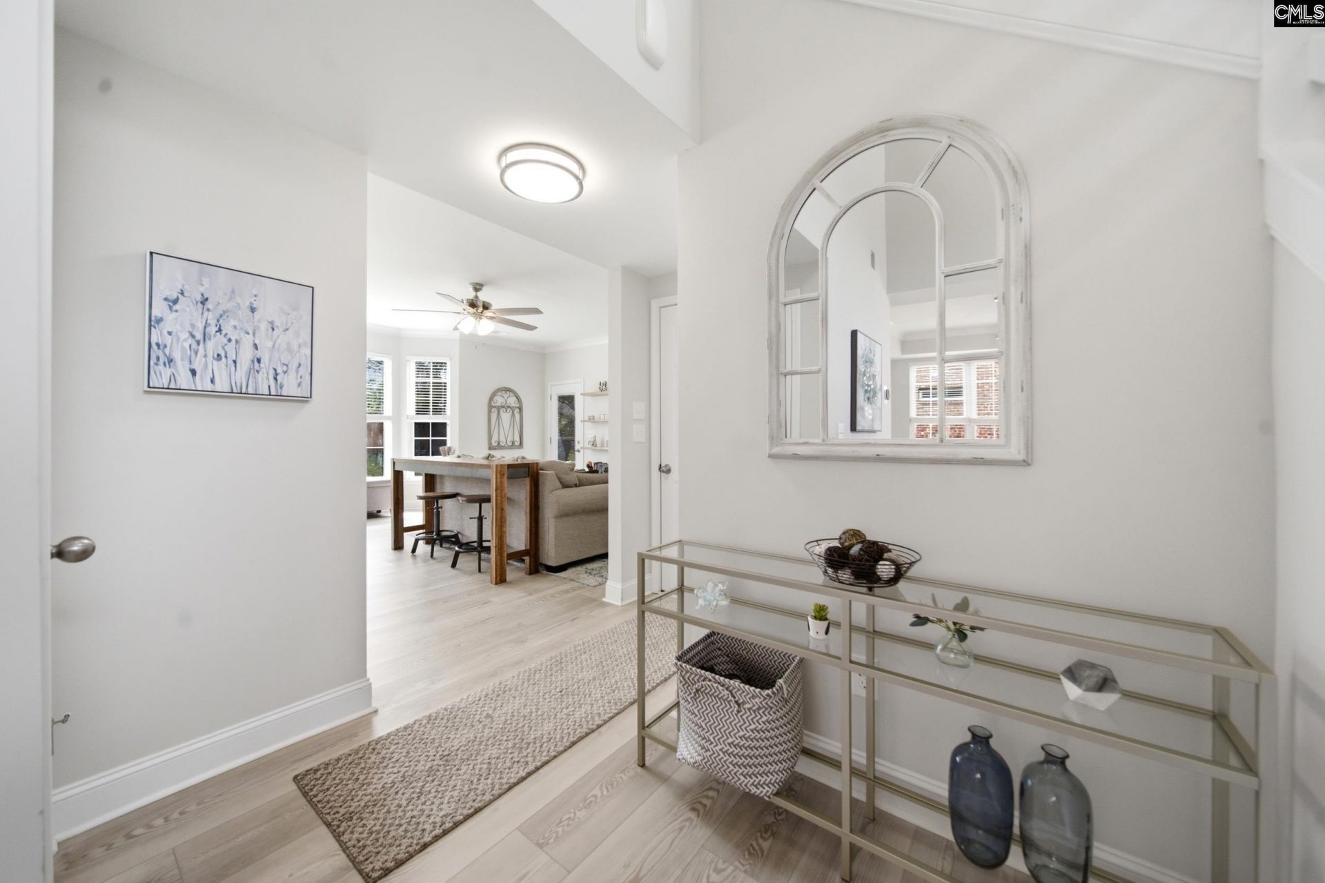 308 Pantigo Lane  Photo 9