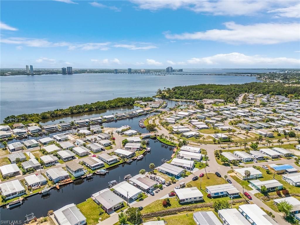 5520 Colonial Rd, North Fort Myers, FL 33917 Photo