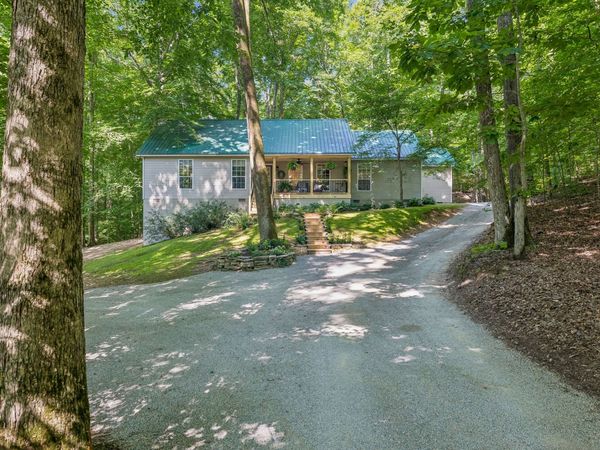 4574 Hampshire Pike, Hampshire, TN 38461