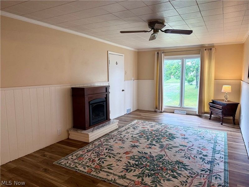 436 Loomis Avenue, Cuyahoga Falls, OH 44221 Photo 3