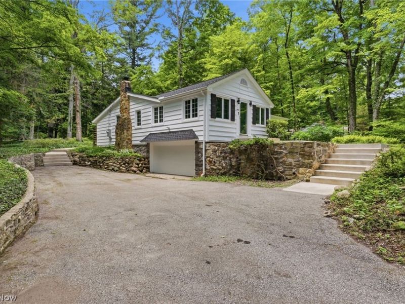 2020 Woodstock Road, Gates Mills, OH 44040 Photo 25