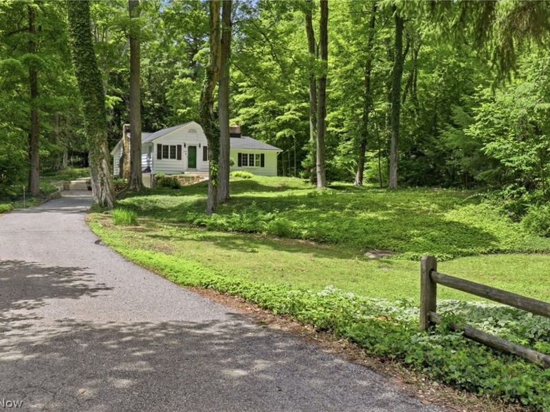 2020 Woodstock Road, Gates Mills, OH 44040 Photo 27