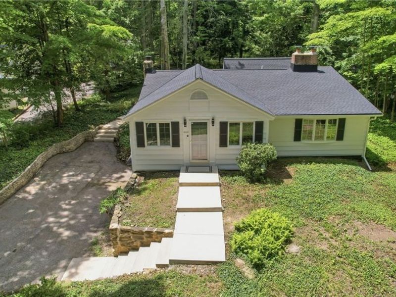 2020 Woodstock Road, Gates Mills, OH 44040 Photo 29