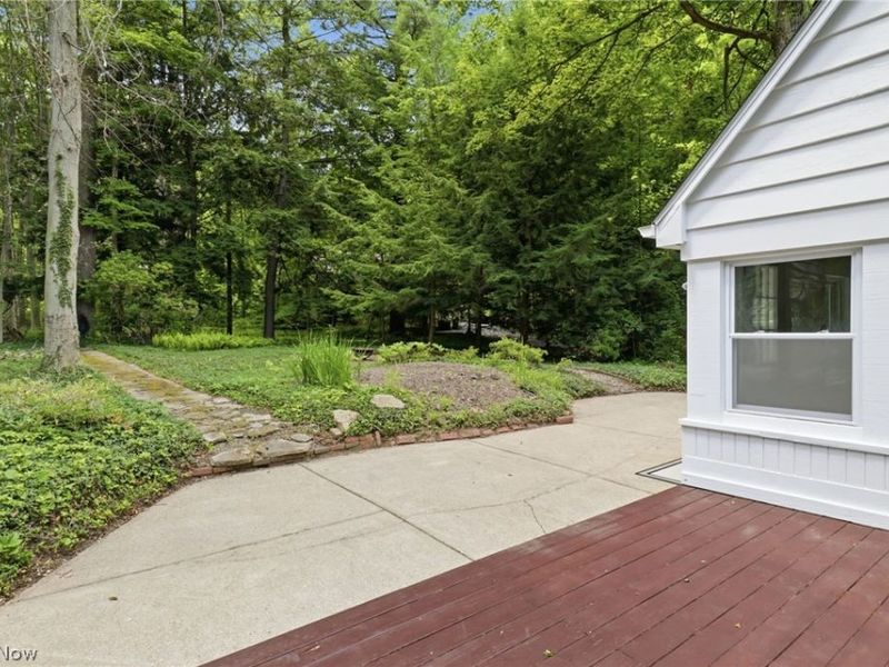 2020 Woodstock Road, Gates Mills, OH 44040 Photo 32