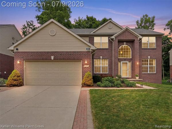 846 Monterey Lane, Rochester Hills, MI 48307