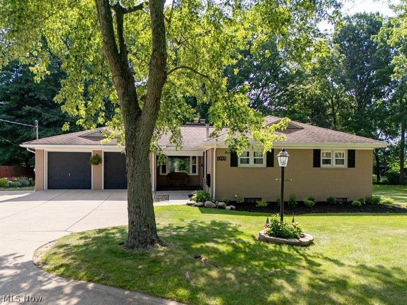 3400 NE Beverly Avenue, Canton, OH 44714 Photo 1
