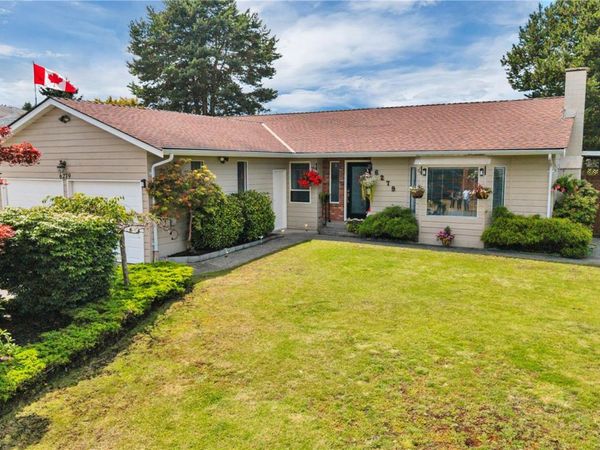 6279 Blueback Rd , Nanaimo, BC V9V 1A9