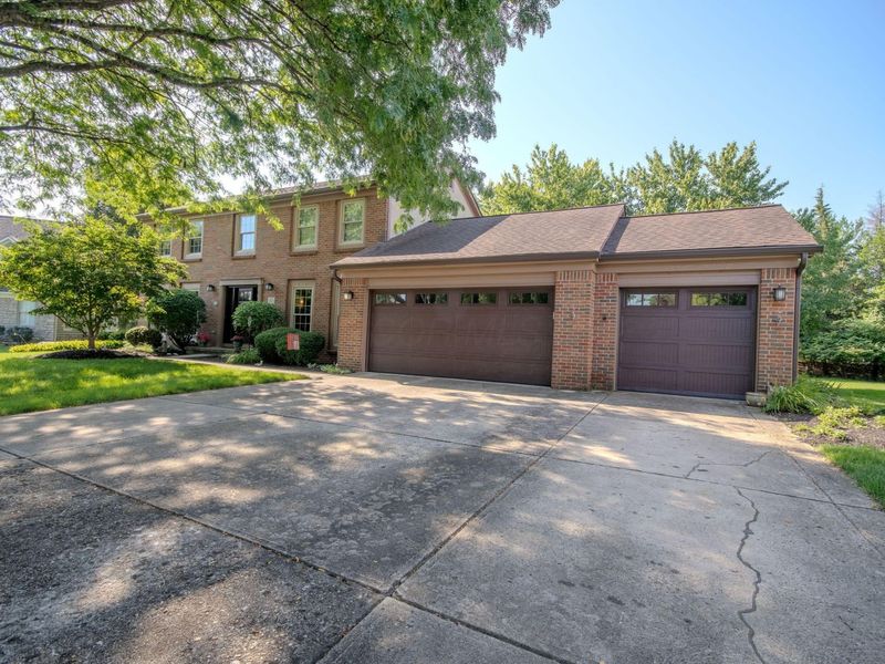 267 Oakham Court, Powell, OH 43065 Photo 3