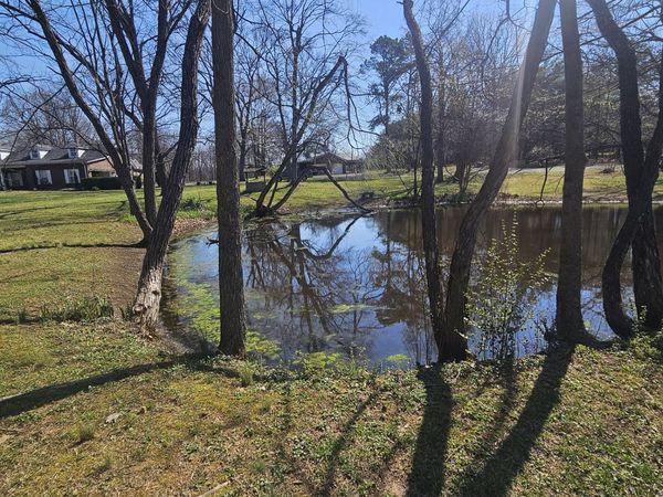 2769 New Hall Rd , Greenbrier, TN 37073