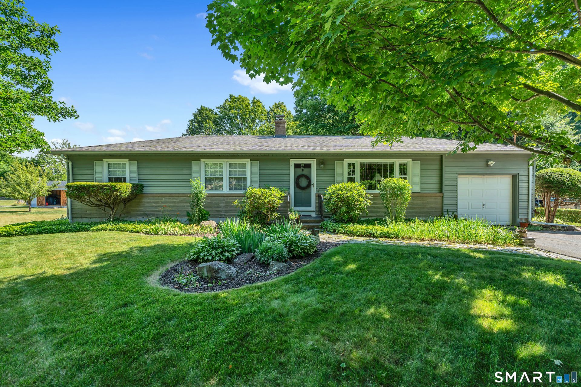 32 Ives, Meriden, CT 06450 Main Photo