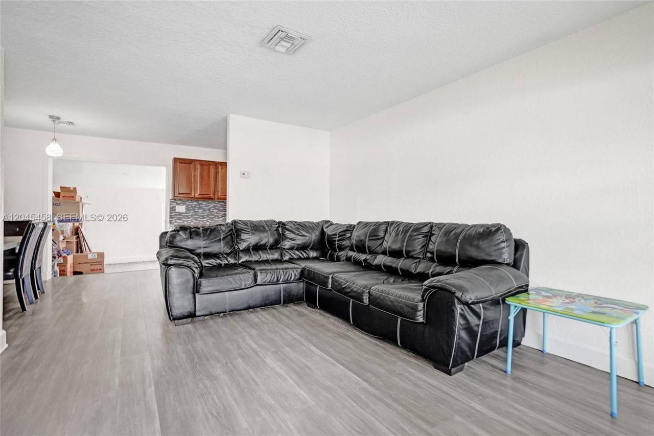 3320 NW 18th St , Lauderhill, FL 33311 Photo