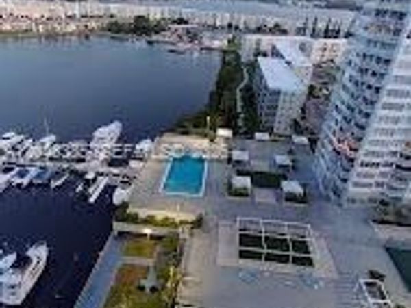 18041 Biscayne Blvd , Unit 1203, Aventura, FL 33160