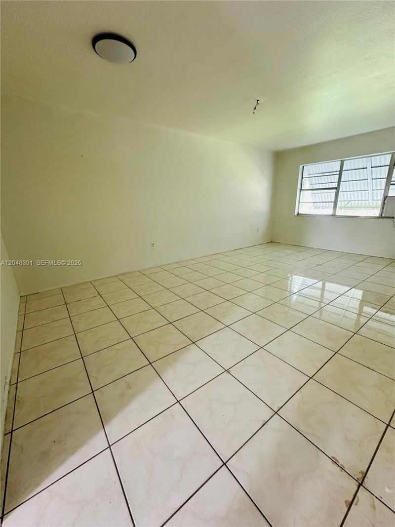6740 Arbor Dr , Unit 204, Miramar, FL 33023 Photo
