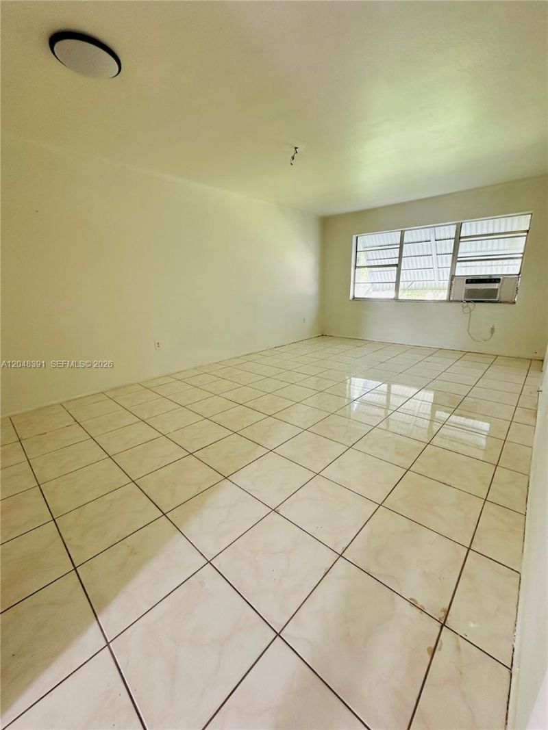 6740 Arbor Dr , Unit 204, Miramar, FL 33023 Photo