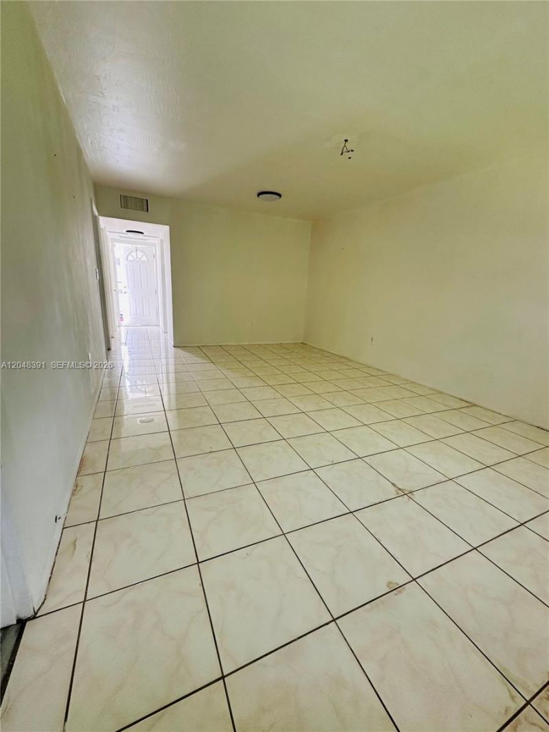 6740 Arbor Dr , Unit 204, Miramar, FL 33023 Photo