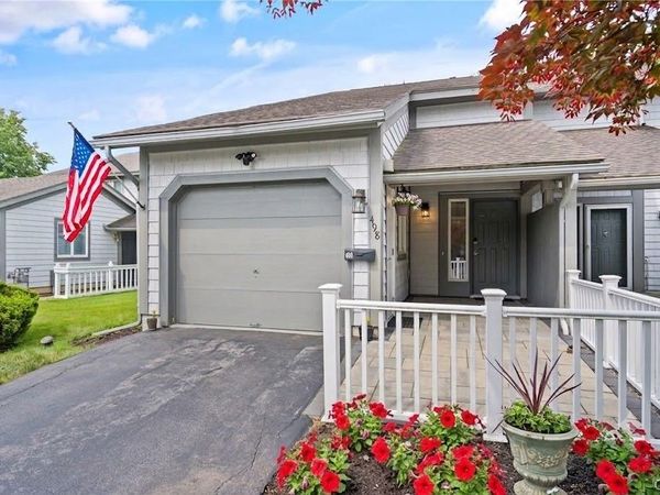 498 Summerhaven Drive N, East Syracuse, NY 13057