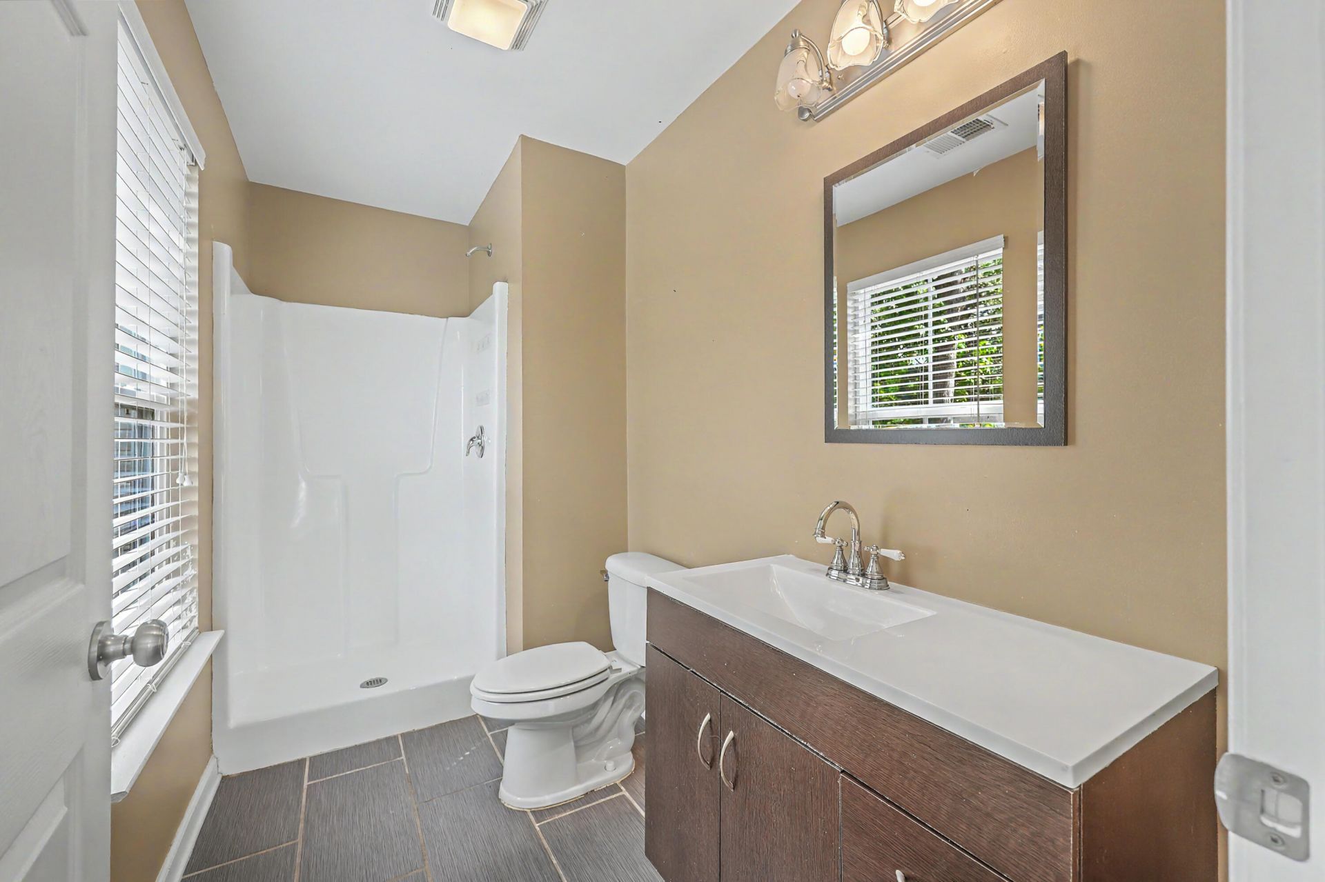4425 Lambert Street Photo 17