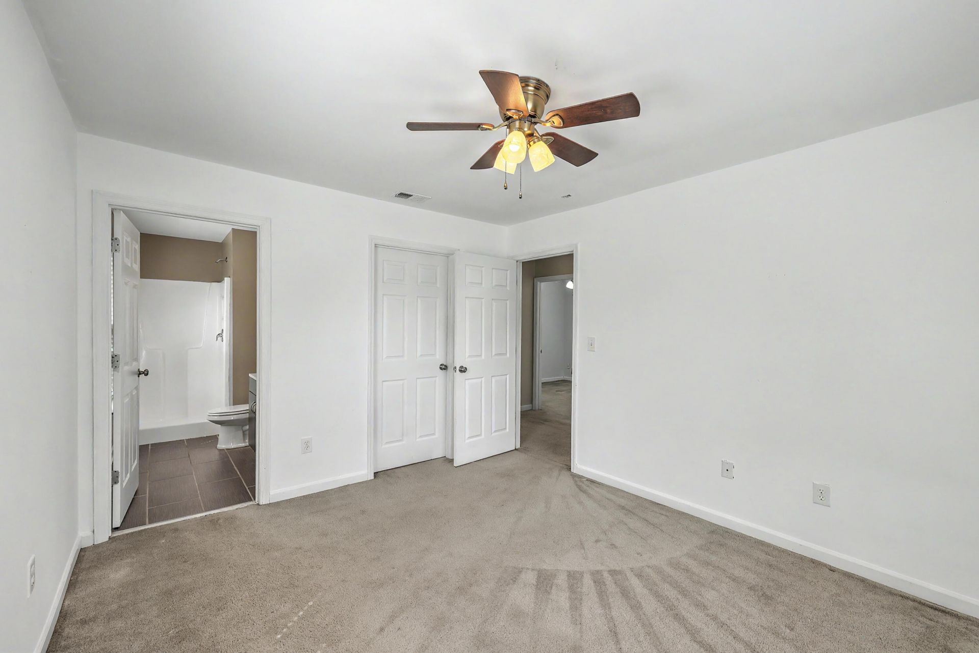 4425 Lambert Street Photo 18