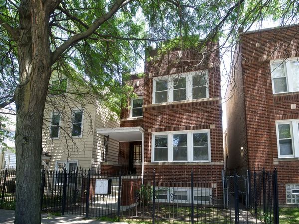 2837 N Central Park Avenue , Chicago, IL 60618