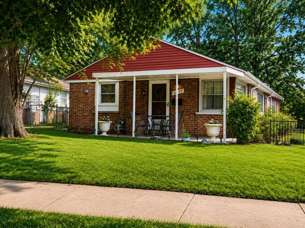 10037 Harnew Road E, Oak Lawn, IL 60453